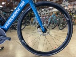 Argon 18 E-117 Tri Disc Sram Force 22 - Blue 2022 -Bike Haven Shop 6boX3ziv4QLSu6gTfH PX5pHg